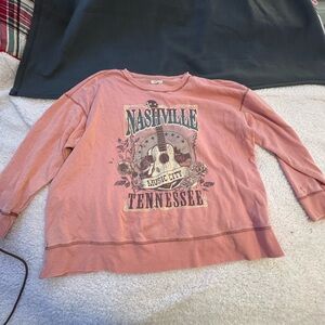 Sweatshirt